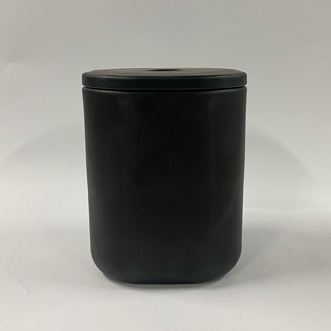 lcs_le-cube-lid_large-matte-black-diffuser_01